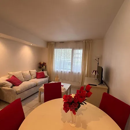 Apartment A079 Confortable Sur Carnot -1 *