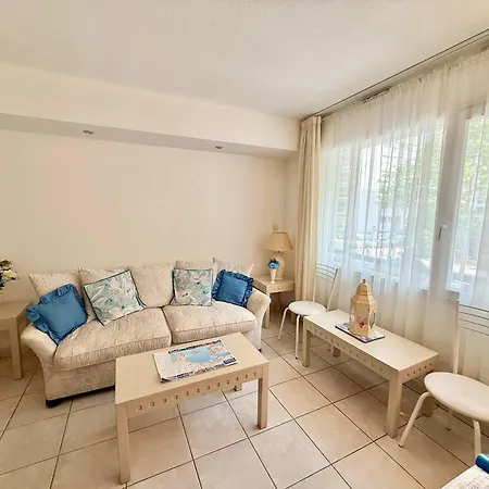 A079 Confortable Sur Carnot -1 Apartment